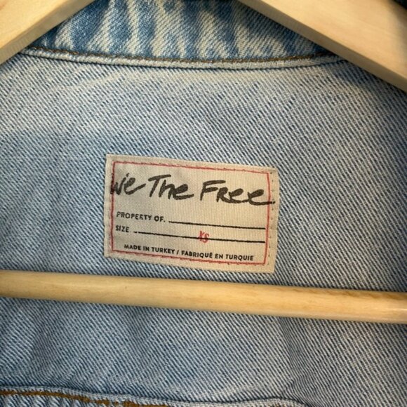 Sold  Free People cropped distressed denim jacket - Picture 3 of 4